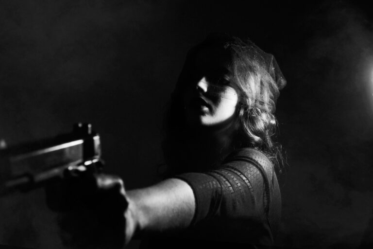Mulher Pistola